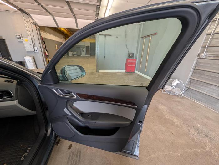 2016 audi q3 2.0t-quattro-premium-plus with 30275 miles for sale near elk-river, minnesota 961389e0ec3d4ec081166e823da6d11b.jpg