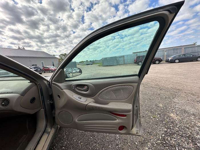 2001 pontiac bonneville se with 155771 miles for sale near elk-river, minnesota 964058168dda40e9bbd2ec81c46db6c1.jpeg