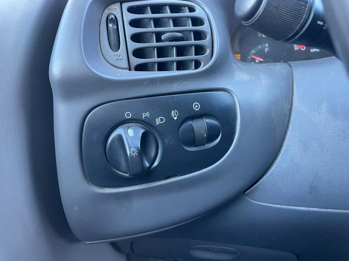 2000 ford f-150 xl with 198114 miles for sale near white-bear-lake, minnesota 9662b7afa6444b8c8d929f929724eace.jpeg