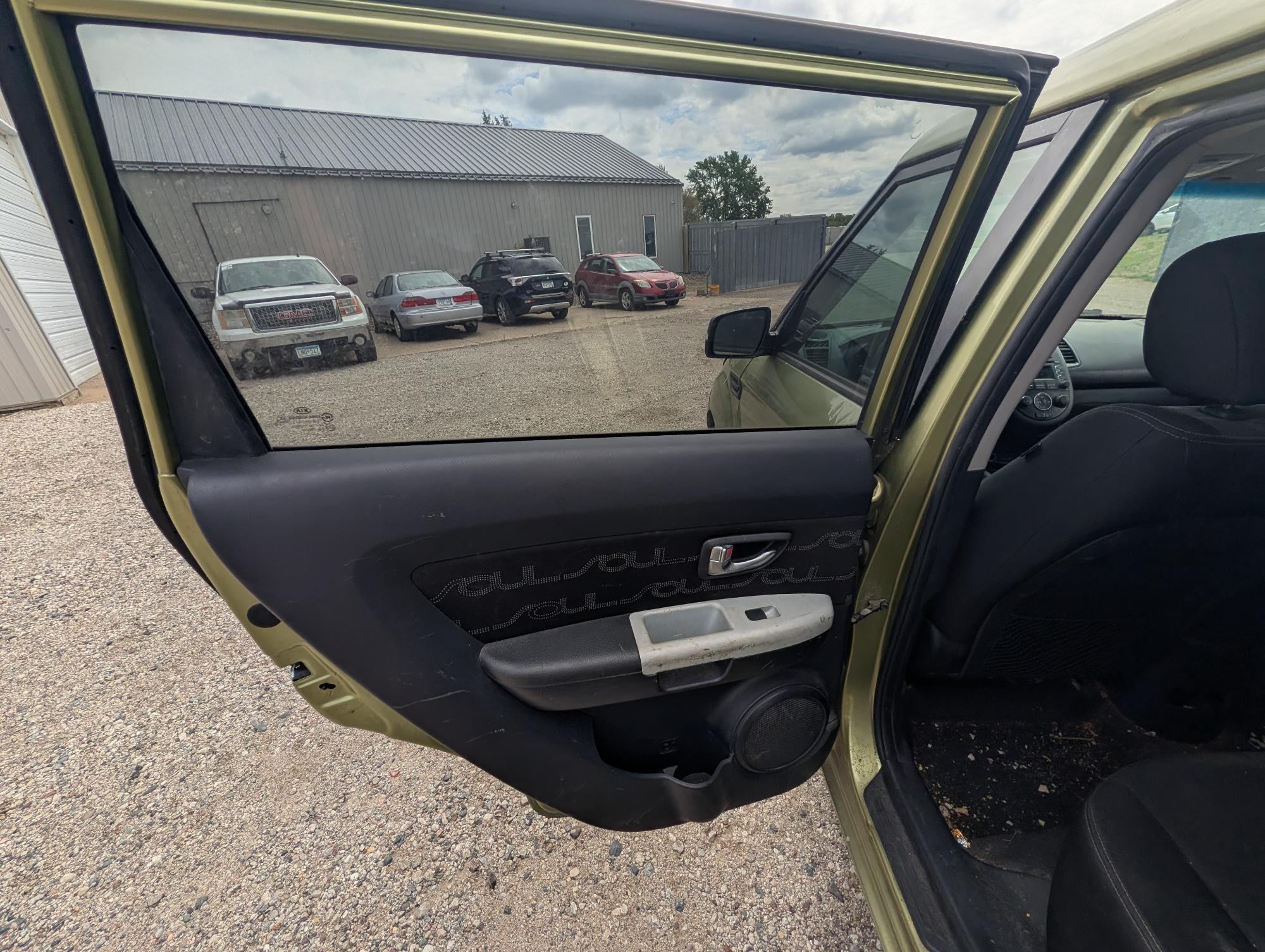 2012 kia soul ! with 279020 miles for sale near elk-river, minnesota 967d2b8fa16e41b18b7ed4d76199e923.jpg