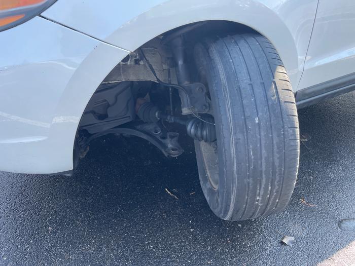 2009 hyundai santa-fe limited-awd with 206664 miles for sale near burnsville, minnesota 96b2ddeb68aa45caa06170463ba99256.jpeg