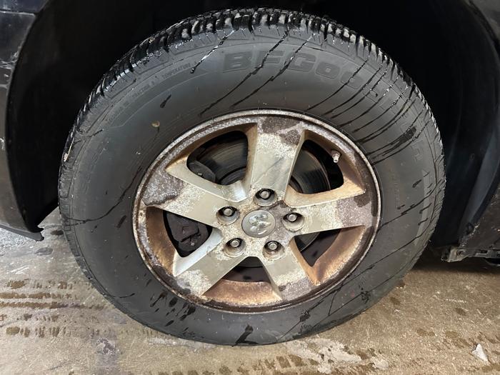 2009 dodge grand-caravan sxt with 187638 miles for sale near elk-river, minnesota 96c1d39b65af46f3bbe305845c4c1a8e.jpeg