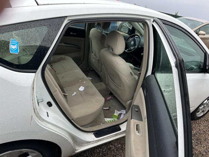 2009 toyota prius 4-door-liftback with 170339 miles for sale near elk-river, minnesota 96cce6e79a624ad89053634ad03feb3a.jpg