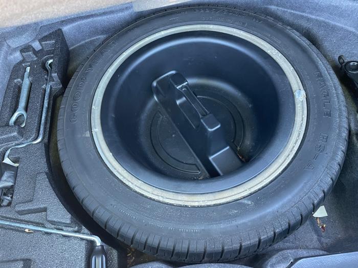 2001 lexus ls-430 sedan with 225677 miles for sale near burnsville, minnesota 96fd5e9d5f8e46c9985f544f7331bb07.jpeg