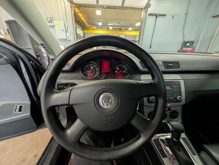 2007 volkswagen passat-wagon base with 92747 miles for sale near elk-river, minnesota 971ee223fddb46baaa85509a48b388e0.jpg