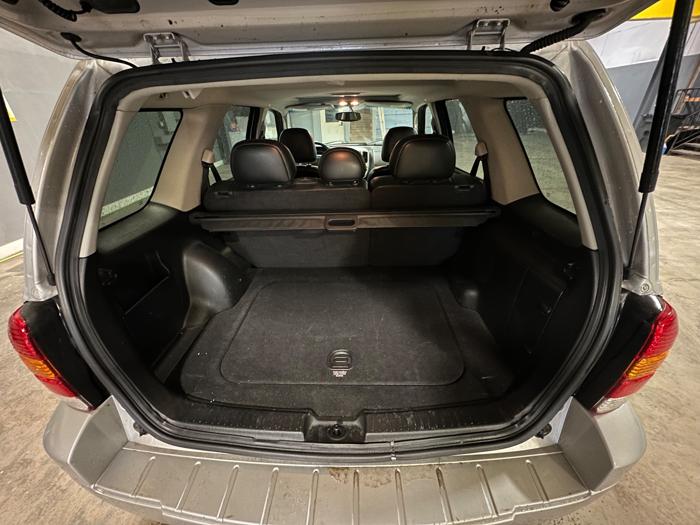 2006 ford escape limited-4wd with 150015 miles for sale near elk-river, minnesota 972a247f3a1141b8bf131b53d93f1945.jpeg