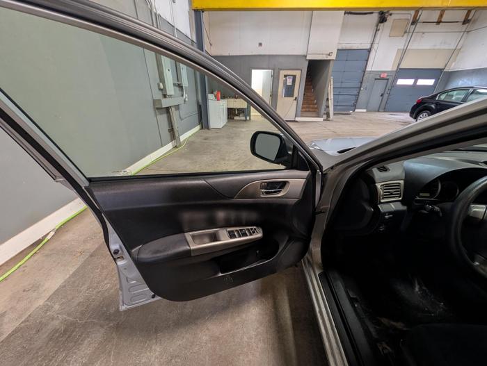 2010 subaru impreza 2.5i-5-door with 236225 miles for sale near elk-river, minnesota 9733b523e9904543becb037d427fdd0c.jpg
