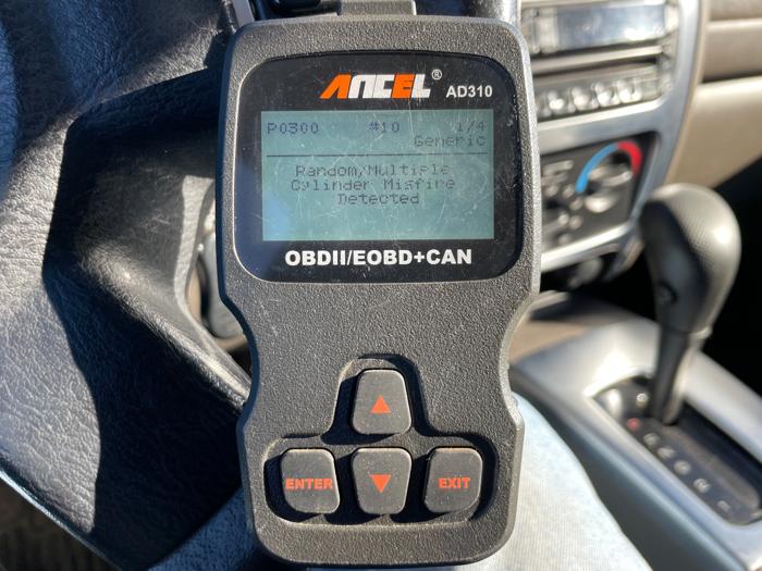 2003 jeep liberty limited-4wd with 197365 miles for sale near elk-river, minnesota 9750cc2bd46946e5a819b9239355ae73.jpeg