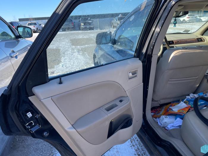 2005 ford five-hundred limited for sale near elk-river, minnesota 9766b50e70c640d58e4d78c6ecf5e555.jpg