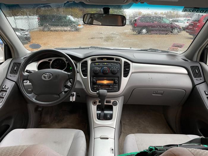 2005 toyota highlander 2wd with 232420 miles for sale near elk-river, minnesota 976eabf09c0949ffb2d7184293684ac6.jpeg