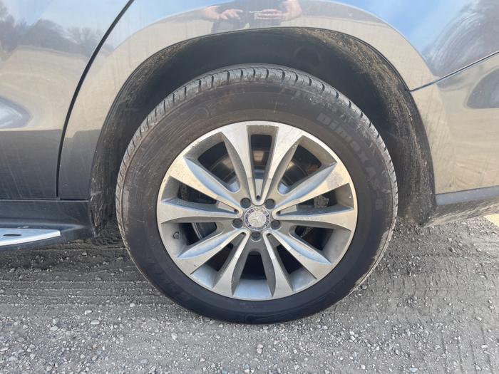 2013 mercedes-benz gl-class gl450-4matic with 122669 miles for sale near jordan, minnesota 979fdf5bd73143cf978abce510bb1248.jpeg