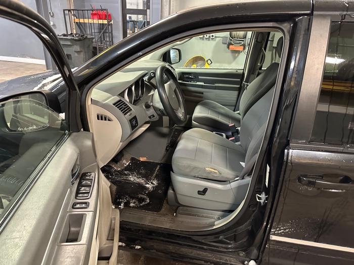 2009 dodge grand-caravan sxt with 187638 miles for sale near elk-river, minnesota 97a8eb69adb54bbd81c06232c4a2ce60.jpeg