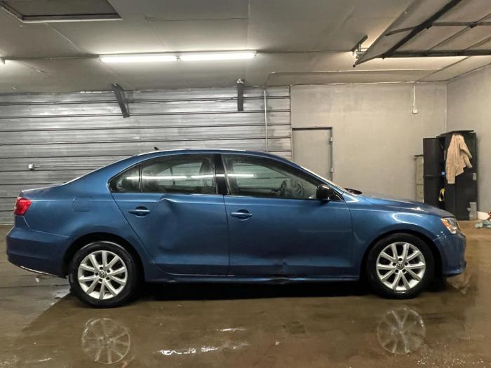 2015 volkswagen jetta se with 88456 miles for sale near elk-river, minnesota 97b8fe3d0f4149ab812a789e24bba4e9.jpg