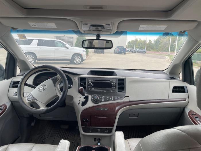 2012 toyota sienna limited-fwd-7-passsenger-v6 with 231545 miles for sale near rochester, minnesota 97dcdbc5a73742898da77270bb3f76b7.jpeg