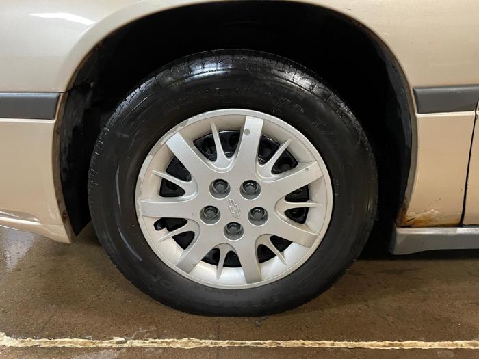 2005 chevrolet impala with 148897 miles for sale near elk-river, minnesota 97e688d9e271499d806ba33c46c95a87.jpg