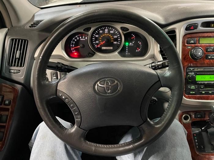 2005 toyota highlander base with 325337 miles for sale near elk-river, minnesota 98022dd5aa8e4132a9aba38d488ba575.jpg