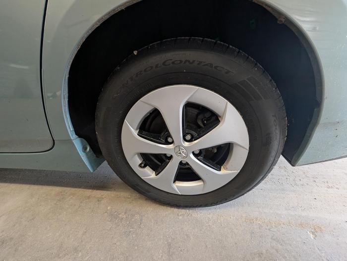 2012 toyota prius prius-ii with 210644 miles for sale near elk-river, minnesota 9815828314a741068d489e048d3bc677.jpg