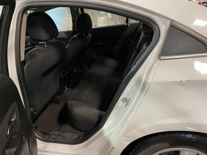 2015 chevrolet cruze 1lt-auto with 149261 miles for sale near elk-river, minnesota 98531c292bfd4e0ea148cfbffda66c2e.jpg