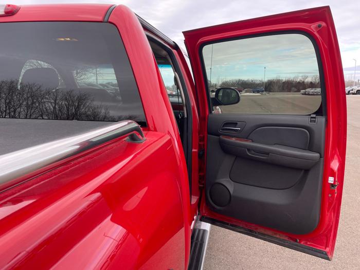 2011 chevrolet silverado-1500 ltz-crew-cab-4wd with 205628 miles for sale near alexandria, minnesota 98c63c11bdf4434184cbe212133d60f8.jpeg