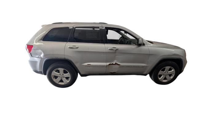 2011 jeep grand-cherokee laredo-4wd with 178808 miles for sale near elk-river, minnesota 990d2d3ee4e24a499ca7f4323363bf7c.png