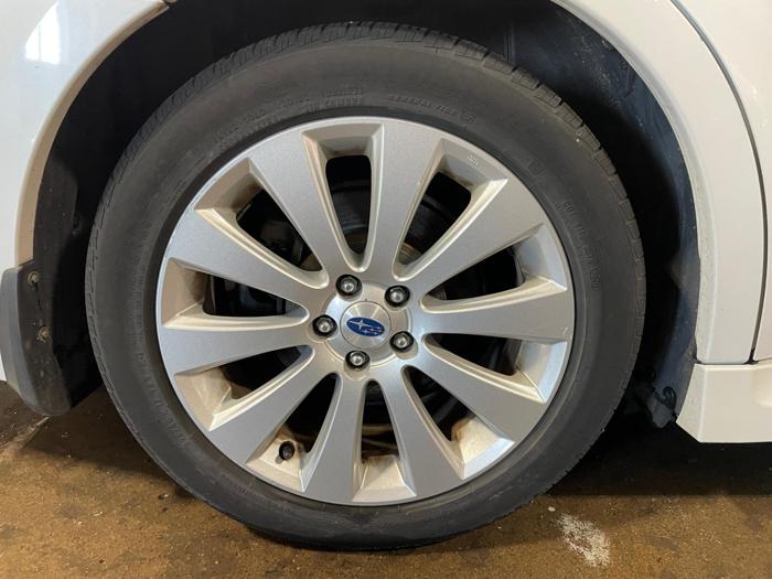 2012 subaru legacy limited with 147853 miles for sale near elk-river, minnesota 992cc82c98d24ef8a32504940fc560cf.jpg