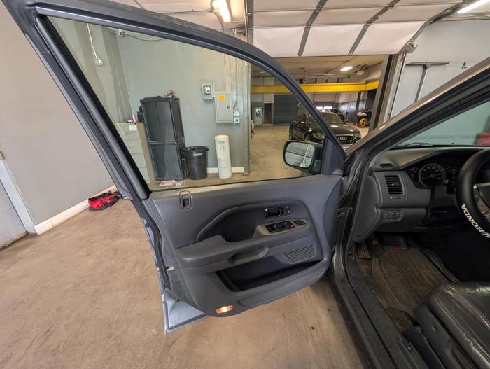 2007 honda pilot ex-l-4wd-at with 274728 miles for sale near elk-river, minnesota 99f51809677349c3862e8dafd8c831f3.jpg