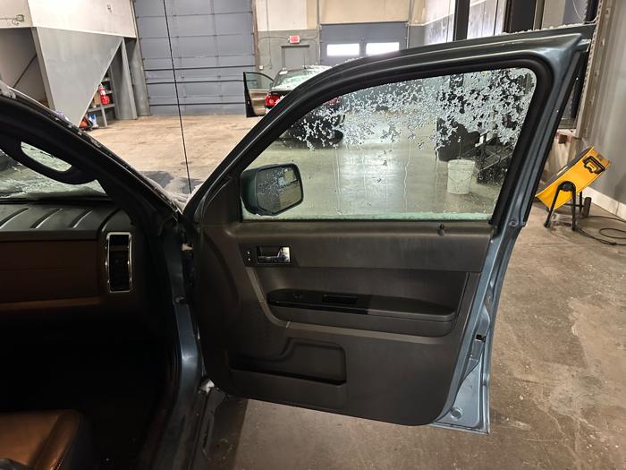 2011 ford escape limited-4wd with 193228 miles for sale near elk-river, minnesota 9a019b7409374935b39092b965b36f3f.jpeg