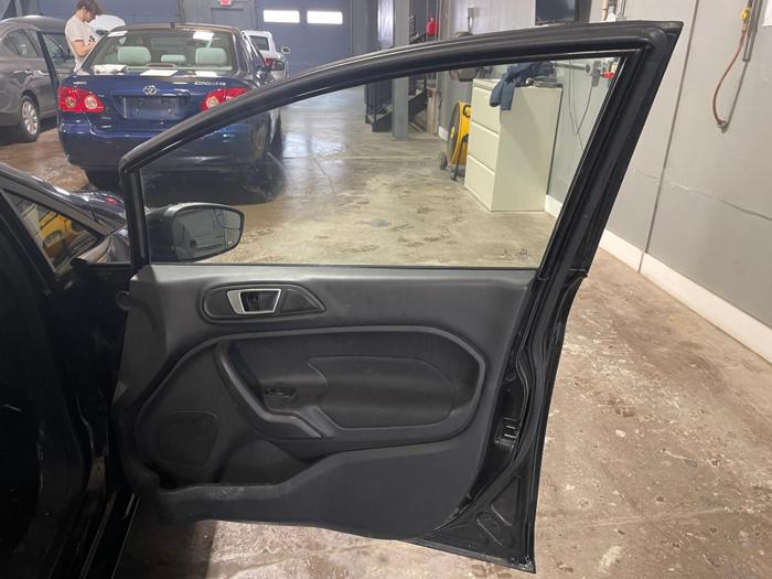 2014 ford fiesta se with 102610 miles for sale near elk-river, minnesota 9a1ec99516a14e0983430bad7d592324.jpg