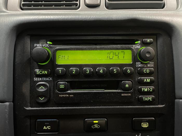 2000 Toyota Camry