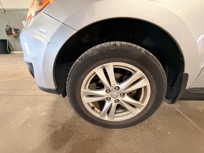 2011 hyundai santa-fe limited-2.4-fwd with 128547 miles for sale near elk-river, minnesota 9a4fc18dca1844edb56f0a671af54043.jpeg
