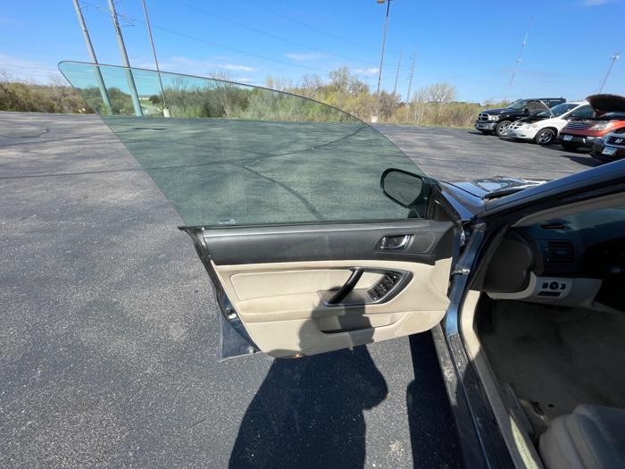 2007 subaru outback 2.5i-wagon with 203657 miles for sale near clearwater, minnesota 9a52c683876f442b953def3b7896efe7.jpeg