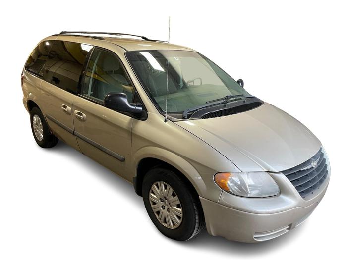 2006 chrysler town-&-country base with 98507 miles for sale near elk-river, minnesota 9a65178f04e64b0f84093037c6249d55.jpg