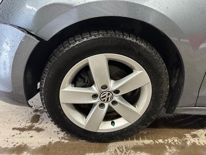 2011 volkswagen jetta tdi with 94571 miles for sale near elk-river, minnesota 9a790c5f95c642188c8296a02f427fd8.jpeg