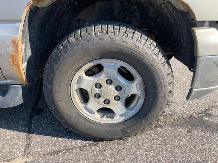 2004 chevrolet suburban 1500-4wd with 85701 miles for sale near elk-river, minnesota 9a824e486993472b99b4794ef096a291.jpeg