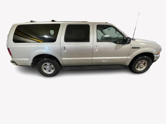 2002 ford excursion xlt with 300490 miles for sale near elk-river, minnesota 9a83146a5f014208ad423613e9141314.jpg
