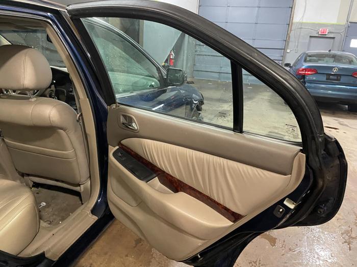 2002 acura tl base with 129924 miles for sale near elk-river, minnesota 9aac6841a26d48bdba27406258102381.jpg