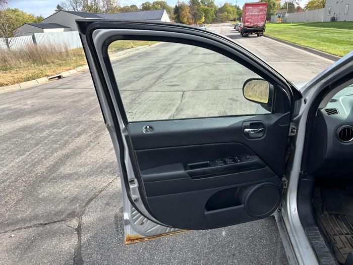 2011 jeep compass sport-fwd with 235876 miles for sale near elk-river, minnesota 9aaff3dc2f0447c9accd630e22baa80d.jpg