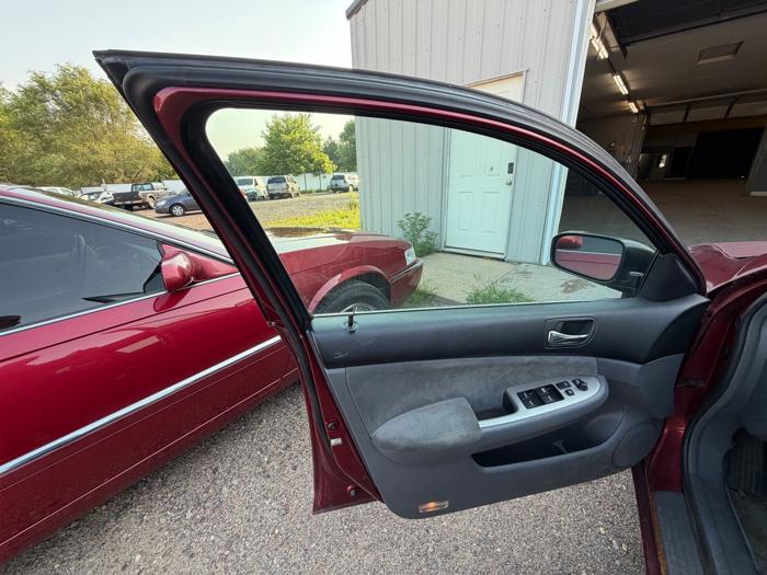 2004 honda accord ex-sedan-at with 174312 miles for sale near elk-river, minnesota 9ab4eb03be4a4afca65101d29122cb53.jpeg