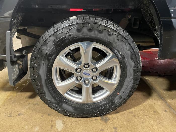 2018 ford f-150 xlt with 200737 miles for sale near elk-river, minnesota 9ab607ff1a694ff39c6cf213dd38ea0f.jpg