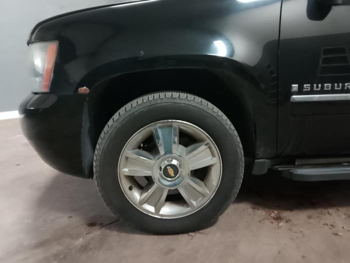 2009 chevrolet suburban ltz-1500-4wd with 245683 miles for sale near elk-river, minnesota 9abfb4ca20f949fe9de4eec2351b5ee9.jpg