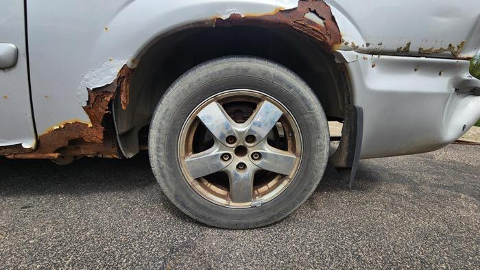 2004 dodge grand-caravan sxt with 275900 miles for sale near burnsville, minnesota 9b09724f4e0c47d7bb4152ad41ea748b.jpg