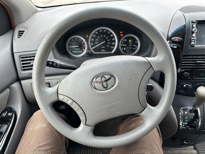 2005 toyota sienna with 254089 miles for sale near elk-river, minnesota 9b2172f68f8640a0adeadfb6658046ba.jpeg