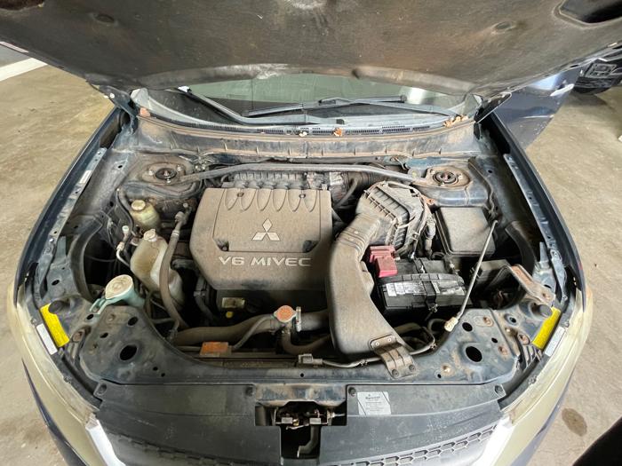 2007 mitsubishi outlander xls-4wd with 138862 miles for sale near elk-river, minnesota 9b2dca1c1d3b47b2b55e00b856dd634b.jpeg