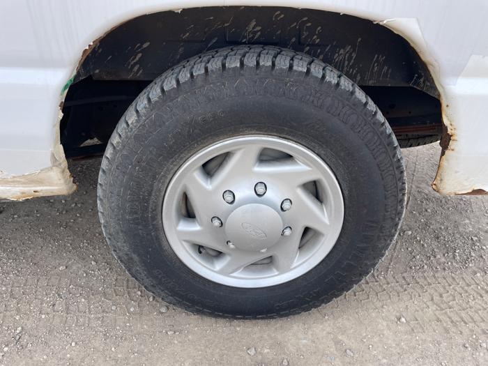 2013 ford econoline e-250 with 173163 miles for sale near jordan, minnesota 9b3c33fee2e34bd4b9592b6e80421712.jpeg