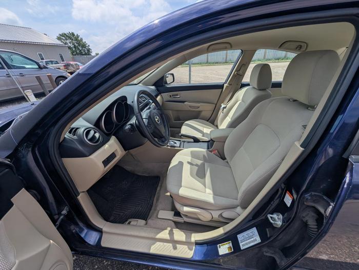 2009 mazda mazda3 i-sport-4-door with 175914 miles for sale near elk-river, minnesota 9b40309c92c24a9caebb408dfe490b45.jpg