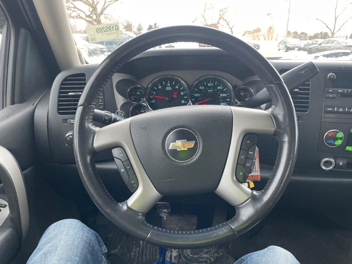 2008 chevrolet silverado-1500 ls-crew-cab-4wd with 200273 miles for sale near fridley, minnesota 9b6a39b7cad343cca4571d70eb7b8dd9.jpeg