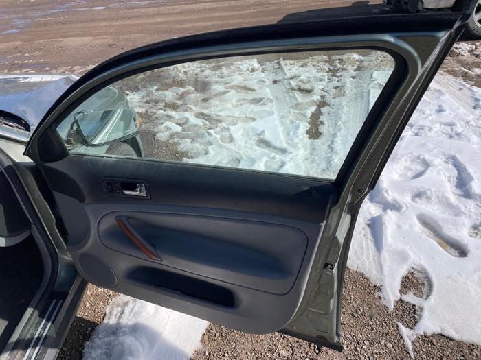 2003 volkswagen passat with 121160 miles for sale near elk-river, minnesota 9b8949fbaded4b64ba13f034c588c643.jpg