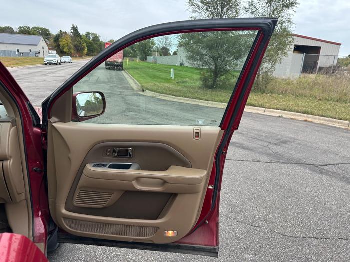 2006 honda pilot ex-4wd-w--leather with 225115 miles for sale near elk-river, minnesota 9b8e2489ab4a4dd3b24900bf92e1c5ef.jpg