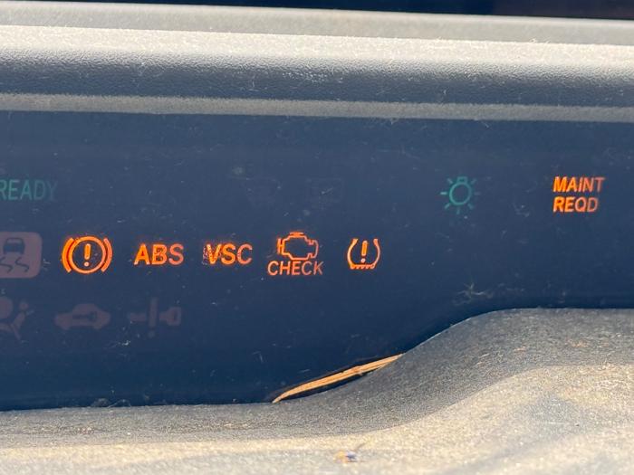 2008 toyota prius 4-door-liftback with 214450 miles for sale near elk-river, minnesota 9bb15d5e155d4273a3c70fb096cdfe18.jpeg