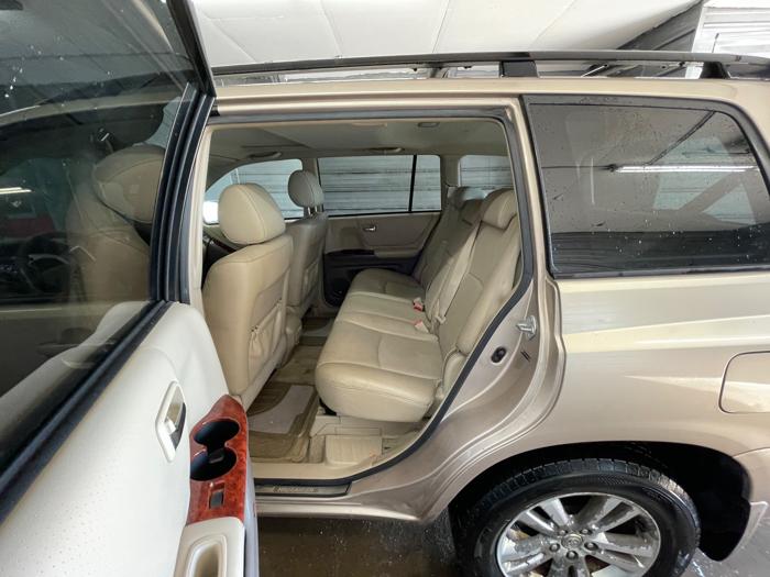 2006 toyota highlander-hybrid limited-4wd with 304546 miles for sale near elk-river, minnesota 9bebfb4b65674adc875e68accffc2f67.jpeg